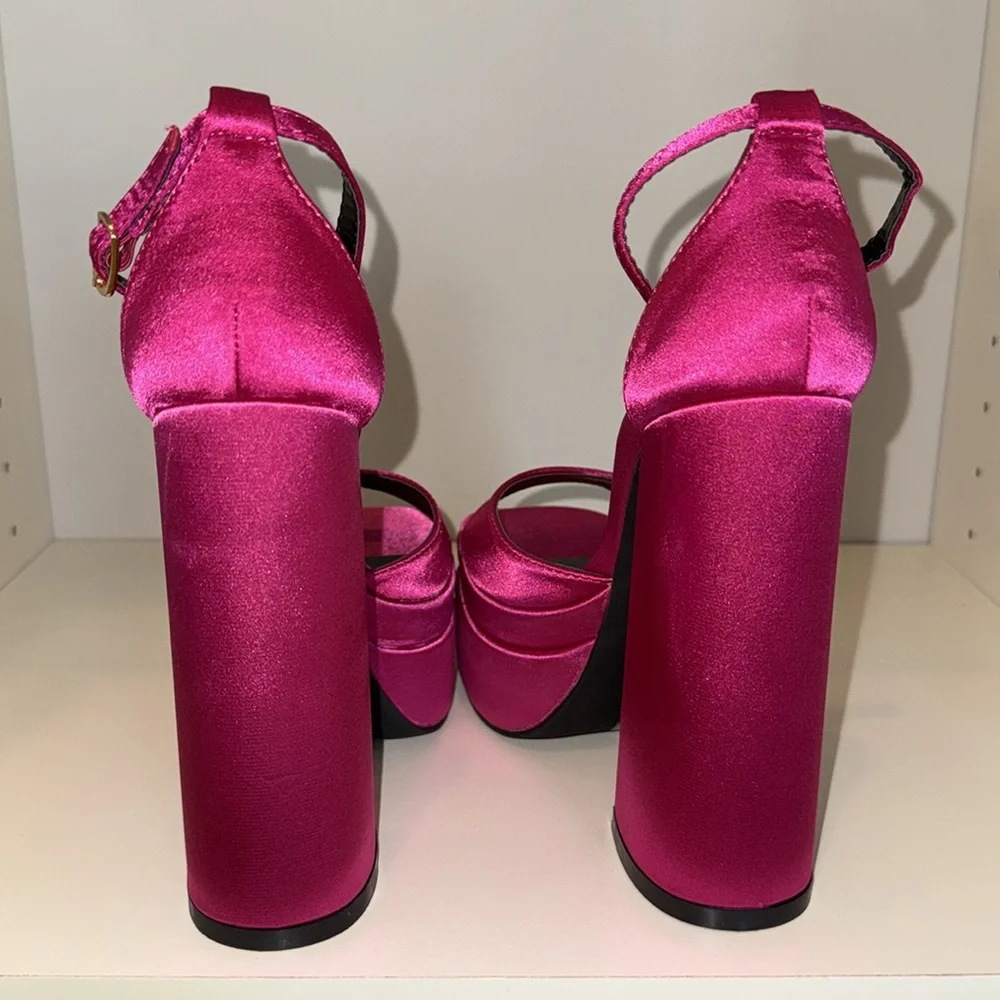 Azalea Wang‎ Talk About It Chunky Sandals